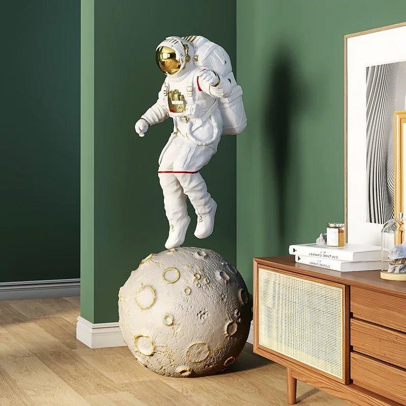 AstroSpace Lifesize™ - EveryEssential