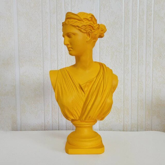 Essential Luic - EveryEssential